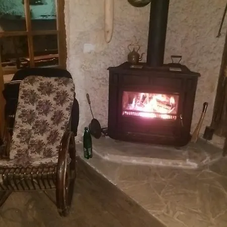Sumski Dvor ***** * Tuzla